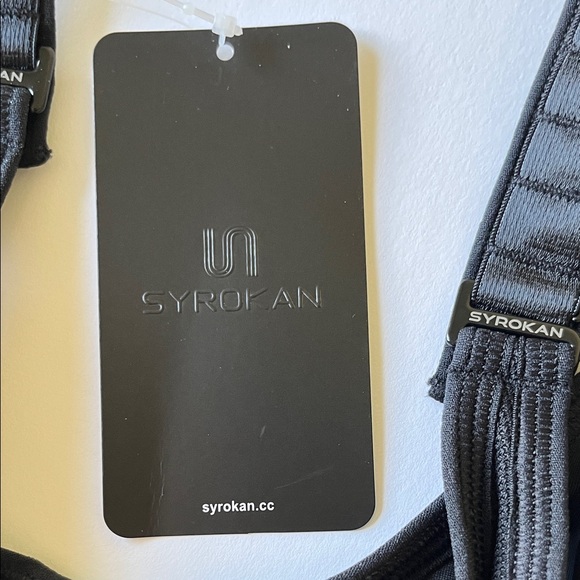 NWT Syrokan women’s Black Sports Bra 36D - Picture 4 of 5